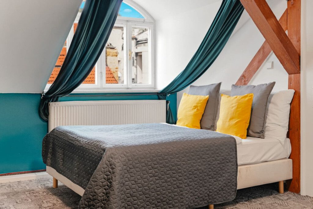 37874 429534 OzwBTm2QHs2Hz b DbqQAKq6dboVPs XlevaSeQWmPg 68e8fce8d4629.jpg